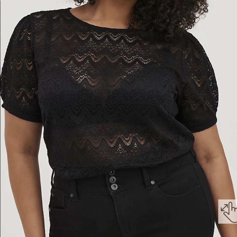 Torrid black sheer lace puff sleeve tee